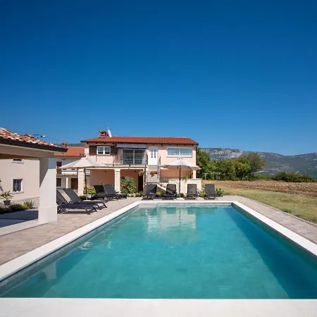 Vikendica Rika By Interhome