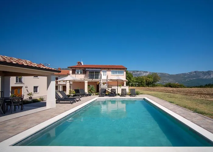 Vikendica Rika By Interhome